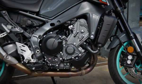 Yamaha MT09 - Afbeelding 17
