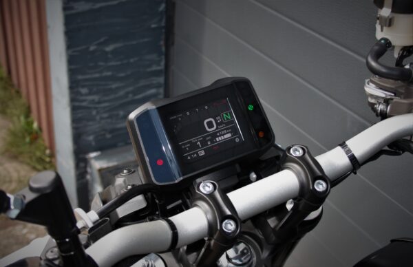 Yamaha MT09 - Afbeelding 24